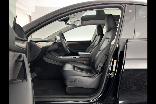 Tesla Model Y RWD 58 kWh [ 3-Fase-11kW ] {SOH-91%} (INCL-BTW) Aut. *PANO | LEATHER | AUTO-PILOT | NAVI-FULLMAP | MATRIX-LED | KEYLESS | CAMERA | DAB+ | HEATED-COMFORTSEATS | PRIVACYGLASS | TOPVIEW | TOWBAR | 19''ALU*