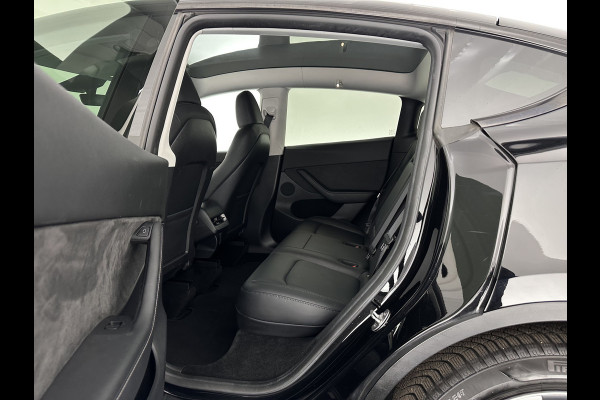 Tesla Model Y RWD 58 kWh [ 3-Fase-11kW ] {SOH-91%} (INCL-BTW) Aut. *PANO | LEATHER | AUTO-PILOT | NAVI-FULLMAP | MATRIX-LED | KEYLESS | CAMERA | DAB+ | HEATED-COMFORTSEATS | PRIVACYGLASS | TOPVIEW | TOWBAR | 19''ALU*