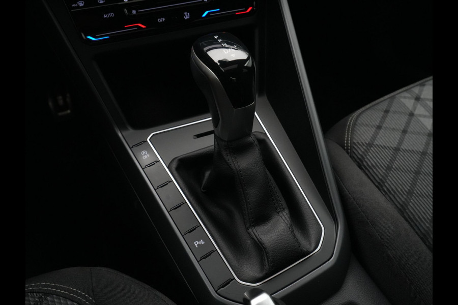 Volkswagen Taigo 1.0 TSI 110pk DSG R-Line Panorama Navi via App Matrix Led Clima Acc