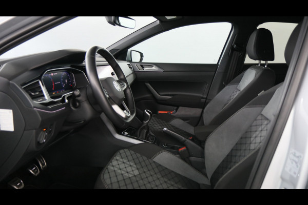 Volkswagen Polo 1.0 TSI 95pk R-Line / Navigatie / Stoelverwarming / Camera