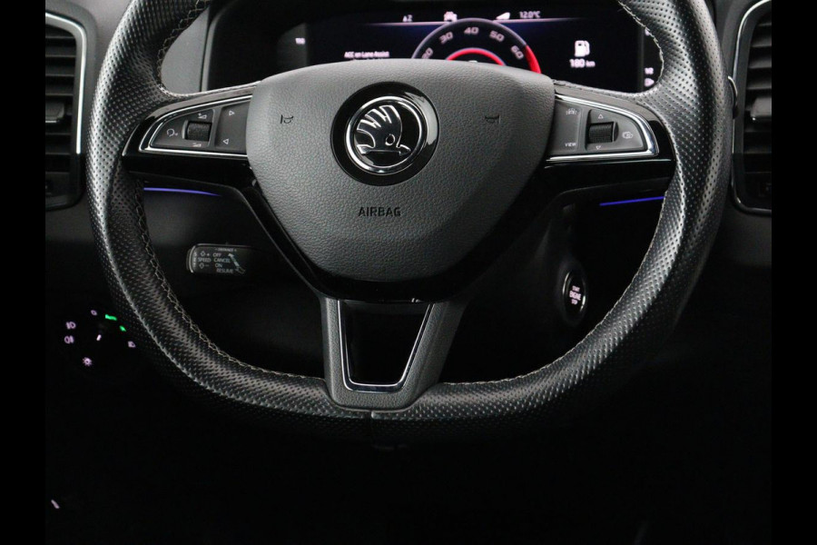 Škoda Karoq 1.5 TSI Sportline | Panoramadak | Stoelverwarming | Adaptive cruise | Camera | Sportstoelen | Virtual Cockpit | Navigatie | Sfeerverlichting | Full LED | 18'' | Keyless | Climate control