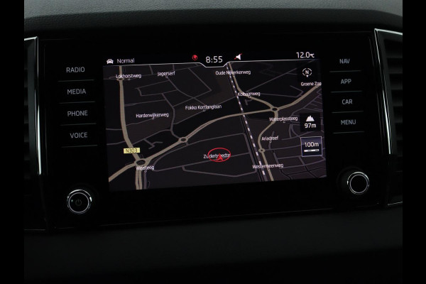 Škoda Karoq 1.5 TSI Sportline | Panoramadak | Stoelverwarming | Adaptive cruise | Camera | Sportstoelen | Virtual Cockpit | Navigatie | Sfeerverlichting | Full LED | 18'' | Keyless | Climate control