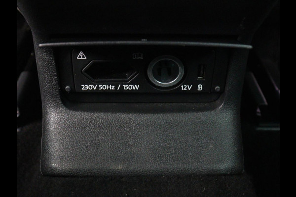 Škoda Karoq 1.5 TSI Sportline | Panoramadak | Stoelverwarming | Adaptive cruise | Camera | Sportstoelen | Virtual Cockpit | Navigatie | Sfeerverlichting | Full LED | 18'' | Keyless | Climate control