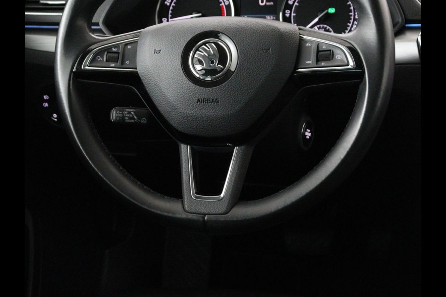 Škoda Superb 1.5 TSI Style Business | Panoramadak | Leder | Adaptive cruise | Stoelverwarming | Camera | Bi-Xenon | Navigatie | Dodehoek detectie | Getint glas