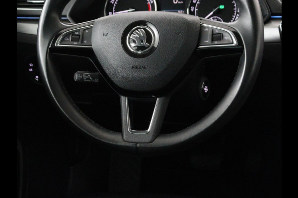Škoda Superb 1.5 TSI Style Business | Panoramadak | Leder | Adaptive cruise | Stoelverwarming | Camera | Bi-Xenon | Navigatie | Dodehoek detectie | Getint glas