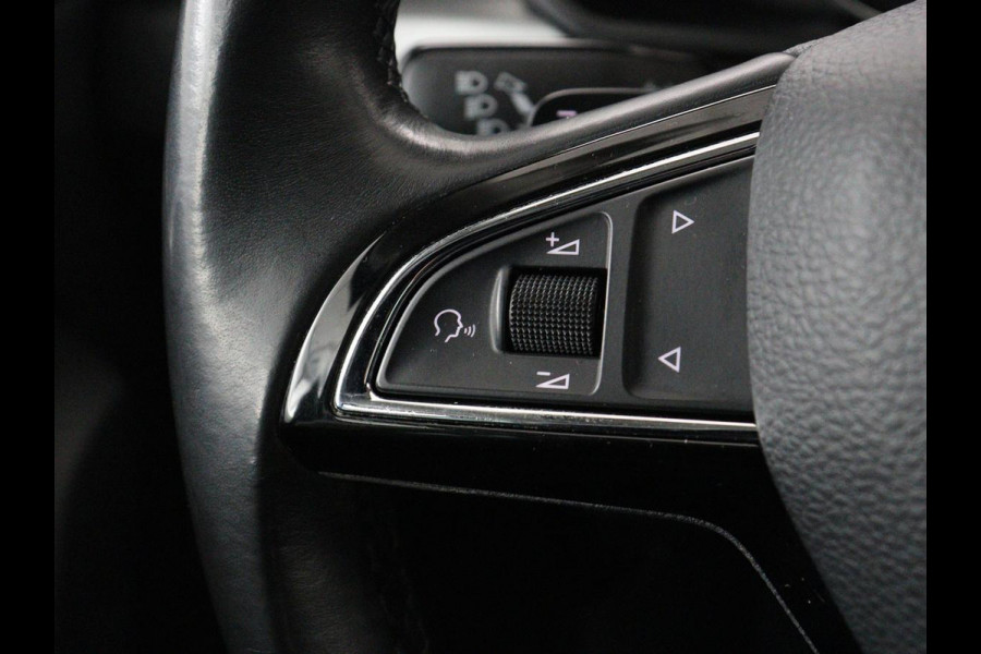 Škoda Superb 1.5 TSI Style Business | Panoramadak | Leder | Adaptive cruise | Stoelverwarming | Camera | Bi-Xenon | Navigatie | Dodehoek detectie | Getint glas