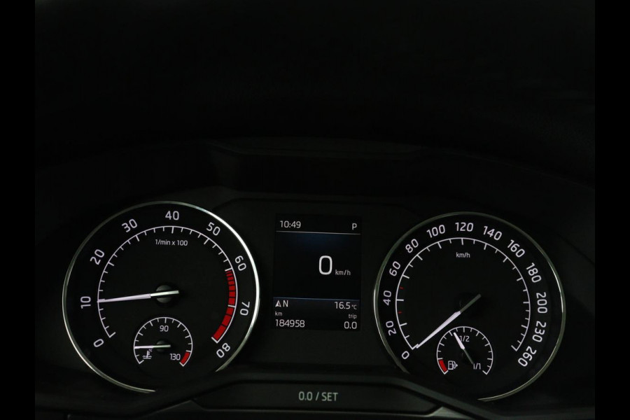 Škoda Superb 1.5 TSI Style Business | Panoramadak | Leder | Adaptive cruise | Stoelverwarming | Camera | Bi-Xenon | Navigatie | Dodehoek detectie | Getint glas