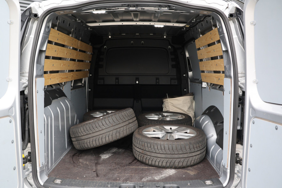Volkswagen Caddy Cargo Maxi 2.0 TDI 185 PK | Marge | BTW Vrij | CarPlay | PDC | AV Edition | MF Stuur | Airco | Elek ramen | NL Auto | NAP Logisch | Euro 6