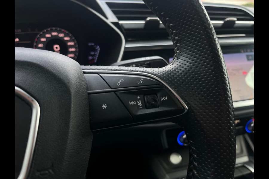 Audi Q3 35 TFSI 3x S Line Pro, Automaat, Pano, CarPlay, Camera, Cruise, Virtual Cockpit, 19"LM