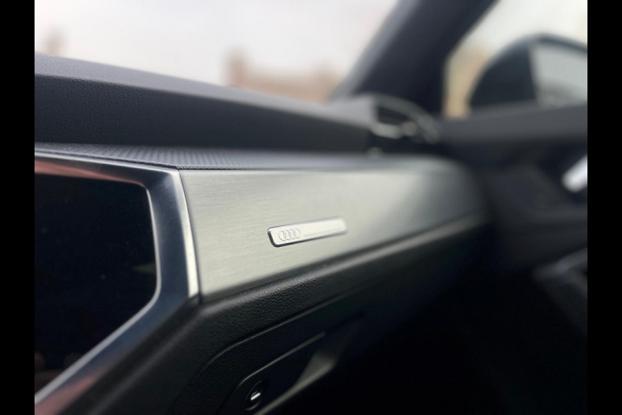 Audi Q3 35 TFSI 3x S Line Pro, Automaat, Pano, CarPlay, Camera, Cruise, Virtual Cockpit, 19"LM
