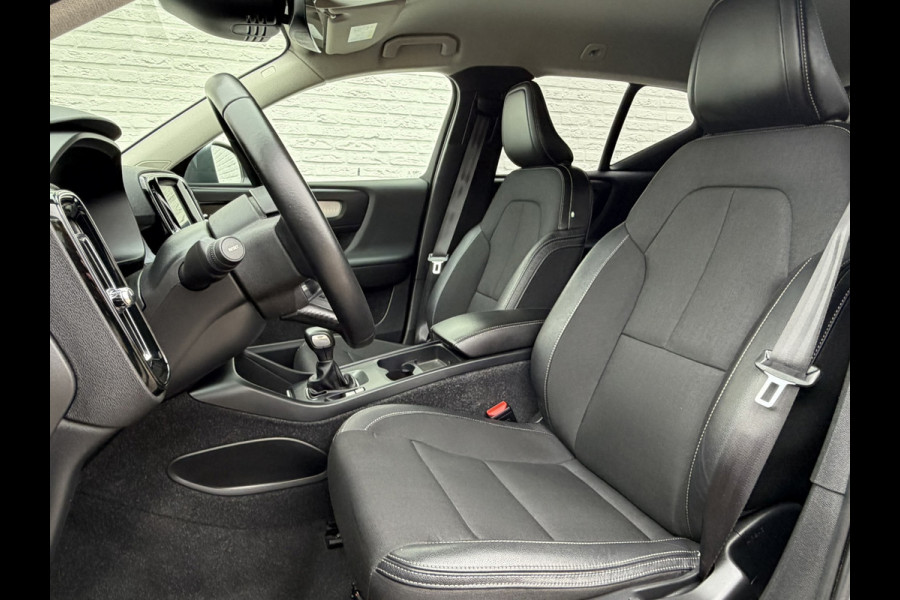 Volvo XC40 1.5 T3 Clima Adapt cruise Camera+Pdc Trekhaak Led Navigatie Memory Seats Digital dash