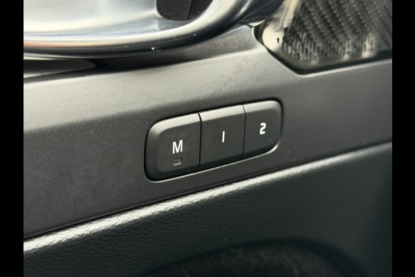 Volvo XC40 1.5 T3 Clima Adapt cruise Camera+Pdc Trekhaak Led Navigatie Memory Seats Digital dash