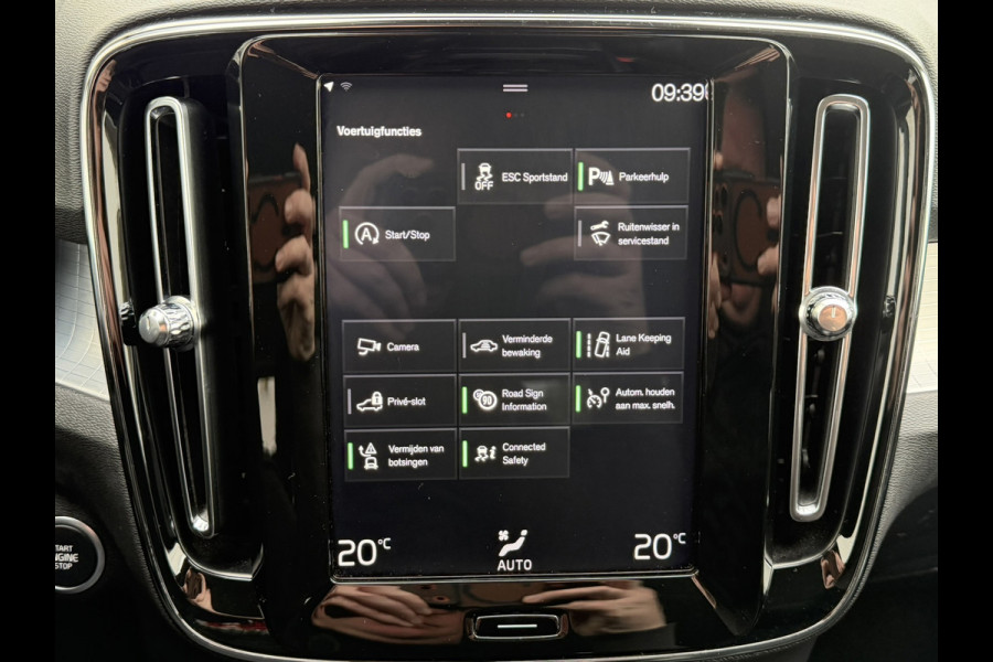 Volvo XC40 1.5 T3 Clima Adapt cruise Camera+Pdc Trekhaak Led Navigatie Memory Seats Digital dash