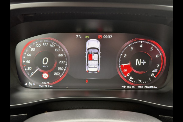 Volvo XC40 1.5 T3 Clima Adapt cruise Camera+Pdc Trekhaak Led Navigatie Memory Seats Digital dash