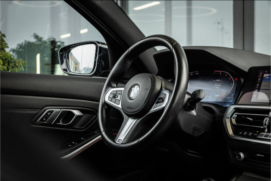 BMW 3-serie 330i High Executive Edition - M Sport | Origineel NL | Volleder | HUD | Camera