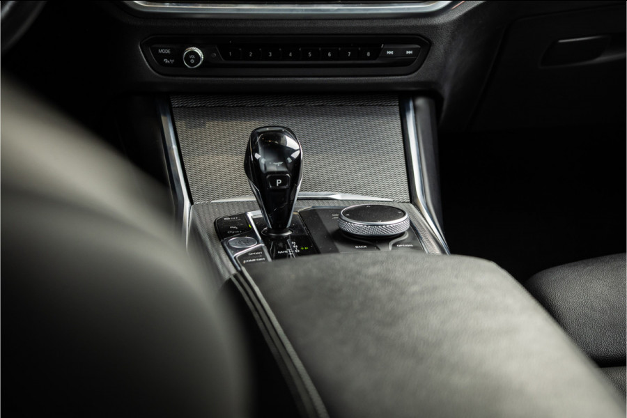 BMW 3-serie 330i High Executive Edition - M Sport | Origineel NL | Volleder | HUD | Camera