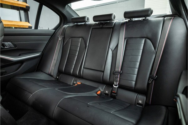 BMW 3-serie 330i High Executive Edition - M Sport | Origineel NL | Volleder | HUD | Camera