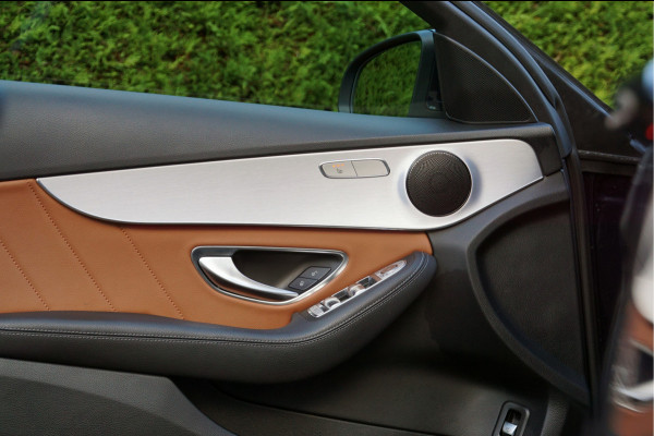 Mercedes-Benz C-Klasse C 180 AMG line | Sound Multibeam Panoramadak Bruin leder Artico