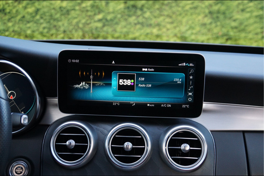Mercedes-Benz C-Klasse C 180 AMG line | Sound Multibeam Panoramadak Bruin leder Artico