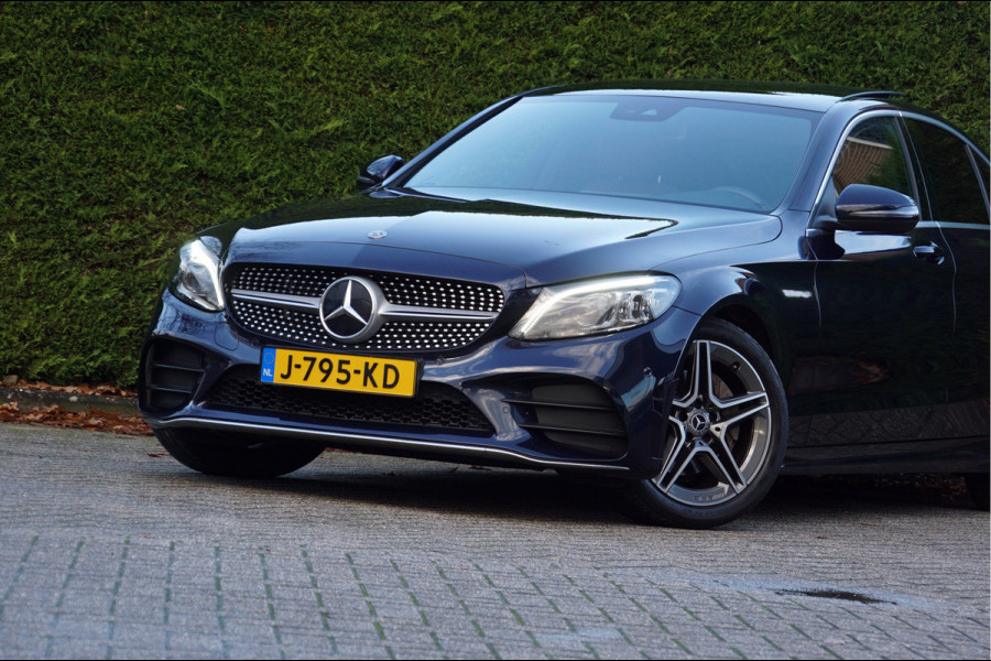 Mercedes-Benz C-Klasse C 180 AMG line | Sound Multibeam Panoramadak Bruin leder Artico