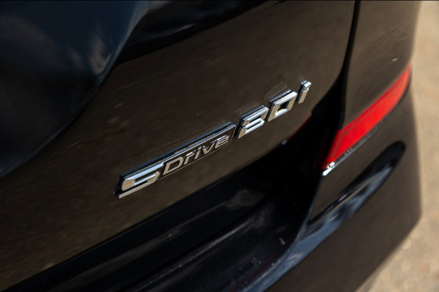 BMW X3 SDrive20i High Executive M-Sport I Panoramadak I Adaptive Led I Mokka Leder I Sportstoelen I BTW