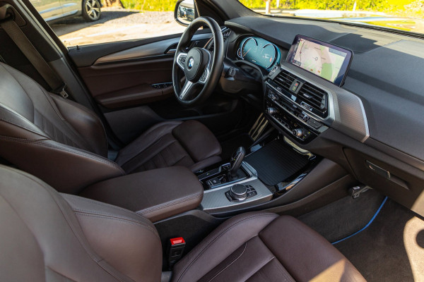 BMW X3 SDrive20i High Executive M-Sport I Panoramadak I Adaptive Led I Mokka Leder I Sportstoelen I BTW