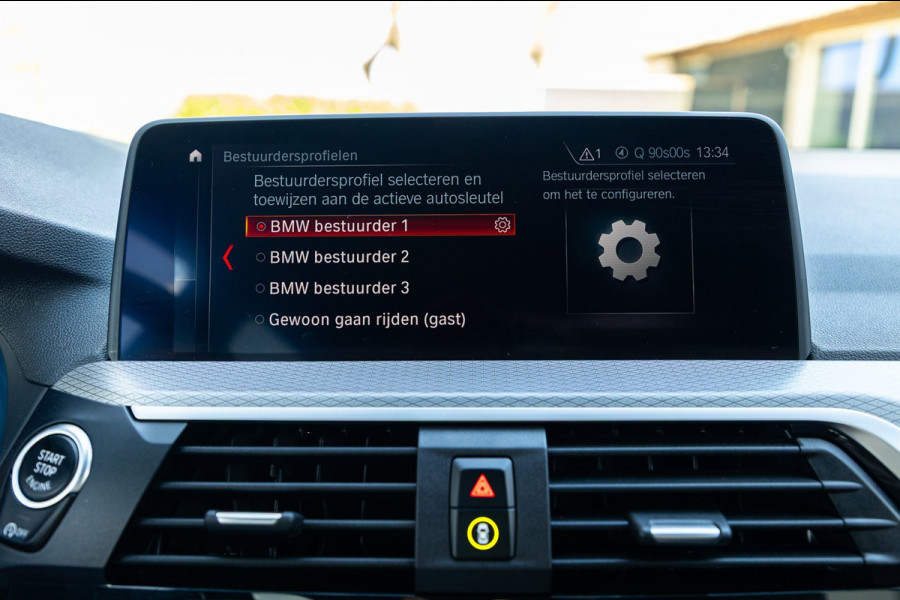 BMW X3 SDrive20i High Executive M-Sport I Panoramadak I Adaptive Led I Mokka Leder I Sportstoelen I BTW