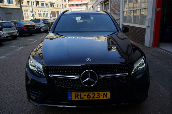 Mercedes-Benz GLC AMG 43 4MATIC Aut9 | NL AUTO | Burmester | Black on Black | Trekhaak (wegklapbaar) | 21inch | Diamond grille | Treeplanken |