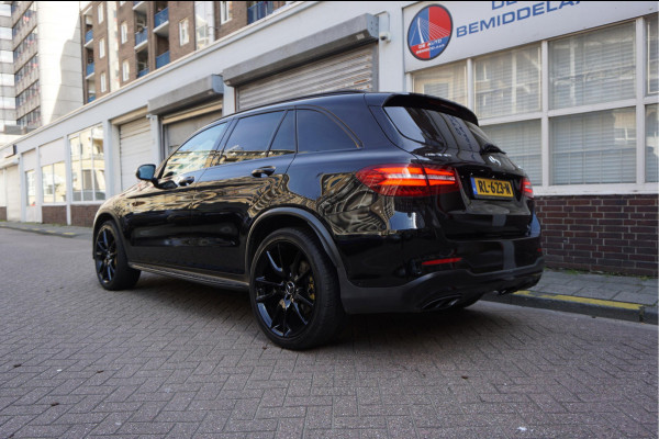 Mercedes-Benz GLC AMG 43 4MATIC Aut9 | NL AUTO | Burmester | Black on Black | Trekhaak (wegklapbaar) | 21inch | Diamond grille | Treeplanken |