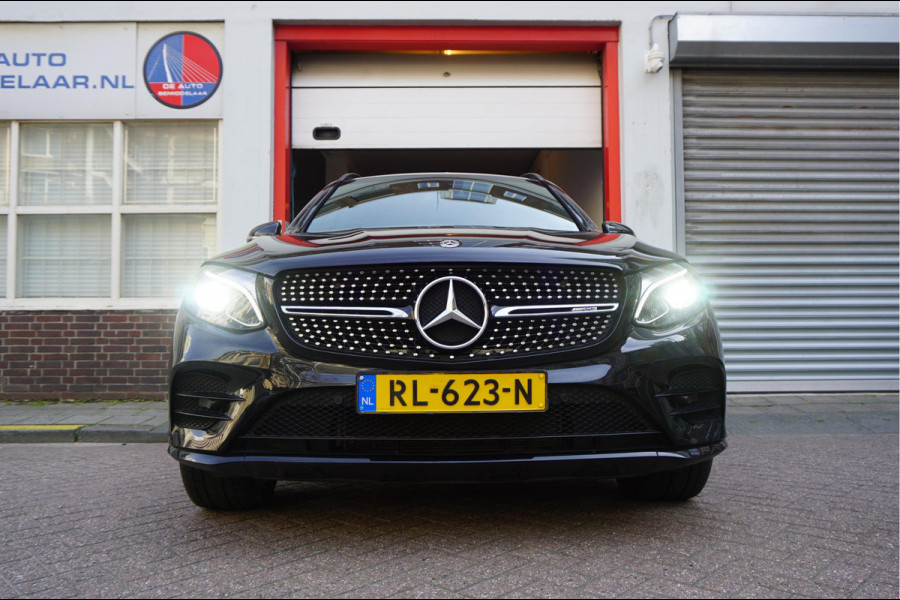 Mercedes-Benz GLC AMG 43 4MATIC Aut9 | NL AUTO | Burmester | Black on Black | Trekhaak (wegklapbaar) | 21inch | Diamond grille | Treeplanken |