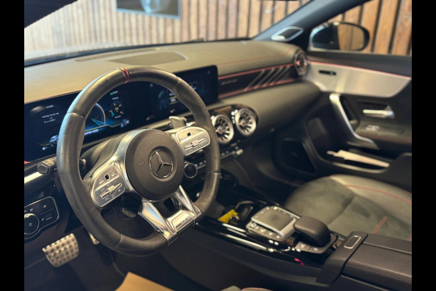 Mercedes-Benz CLA-Klasse Shooting Brake AMG 45 4MATIC+ Premium Plus / BTW / Pano / 360 Camera / Burmester / Trekhaak /