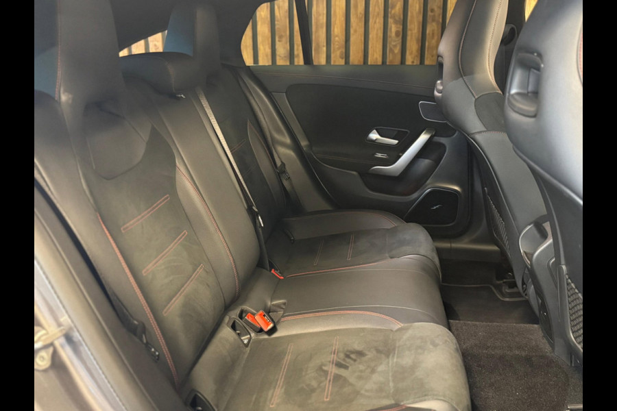 Mercedes-Benz CLA-Klasse Shooting Brake AMG 45 4MATIC+ Premium Plus / BTW / Pano / 360 Camera / Burmester / Trekhaak /