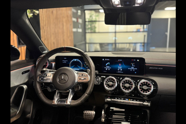 Mercedes-Benz CLA-Klasse Shooting Brake AMG 45 4MATIC+ Premium Plus / BTW / Pano / 360 Camera / Burmester / Trekhaak /
