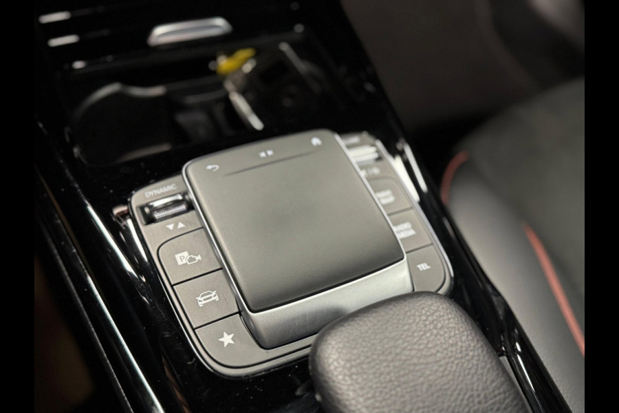 Mercedes-Benz CLA-Klasse Shooting Brake AMG 45 4MATIC+ Premium Plus / BTW / Pano / 360 Camera / Burmester / Trekhaak /