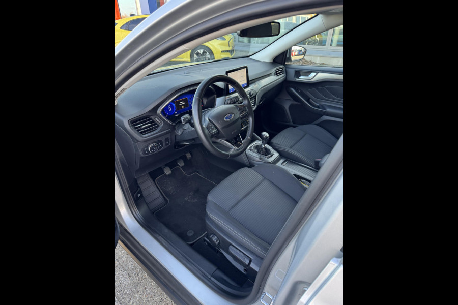 Ford FOCUS Wagon 1.0 EcoBoost Hybrid Titanium X Business 155pk | Elek Achterklep | Privacy Glas | Sync 3 navigatie | Apple Carplay/Android auto