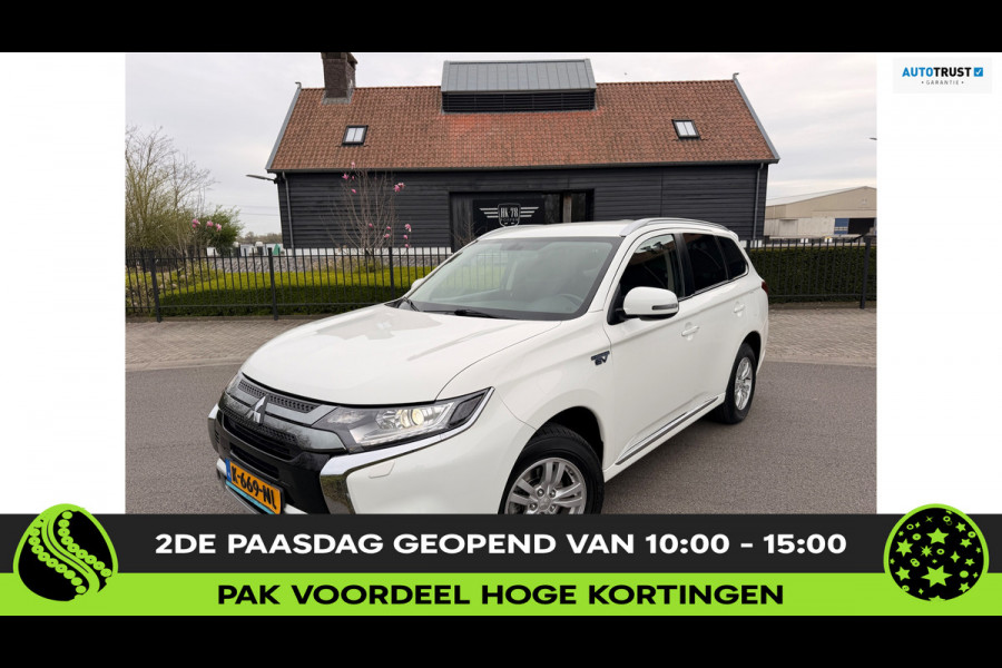 Mitsubishi Outlander 2.4 PHEV AWD Plug-in Hybride Intense+ Navigatie Camera Trekhaak