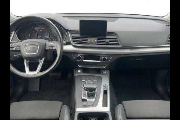 Audi Q5 45 TFSI quattro S edition 245pk S-tronic | Navigatie | Parkeercamera | Sportstoelen | 18 inch Lichtmetalen velgen | Parkeersensoren voor en achter