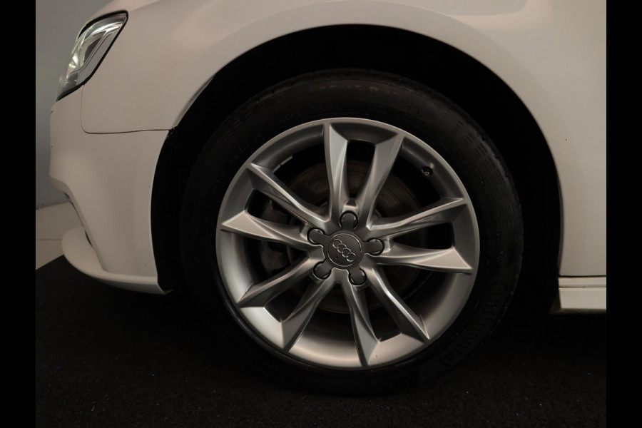 Audi A3 Sportback 1.4 e-tron Sport 204pk | Parksensors| Camera| 17'LM-velgen | verwarmde voorstoelen