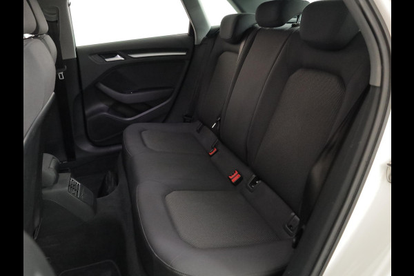 Audi A3 Sportback 1.4 e-tron Sport 204pk | Parksensors| Camera| 17'LM-velgen | verwarmde voorstoelen