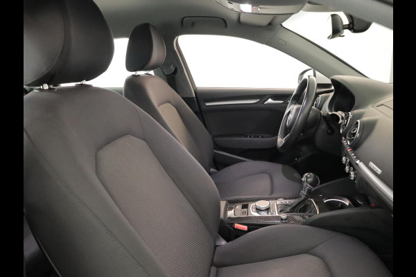 Audi A3 Sportback 1.4 e-tron Sport 204pk | Parksensors| Camera| 17'LM-velgen | verwarmde voorstoelen