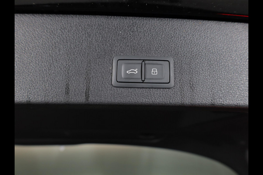 Audi Q2 35 TFSI S Edition 150pk AUT| 17'LM-velgen| Parksensors|Navi| Clima