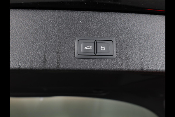 Audi Q2 35 TFSI S Edition 150pk AUT| 17'LM-velgen| Parksensors|Navi| Clima