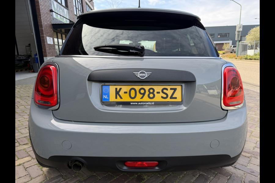 MINI 1.5 / Navigatie / Alarm Klasse 3 / 1e Eigenaar / NED-MINI / Business-Pakket / ALL-Season / LED-mistlampen /