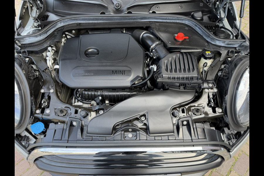 MINI 1.5 / Navigatie / Alarm Klasse 3 / 1e Eigenaar / NED-MINI / Business-Pakket / ALL-Season / LED-mistlampen /