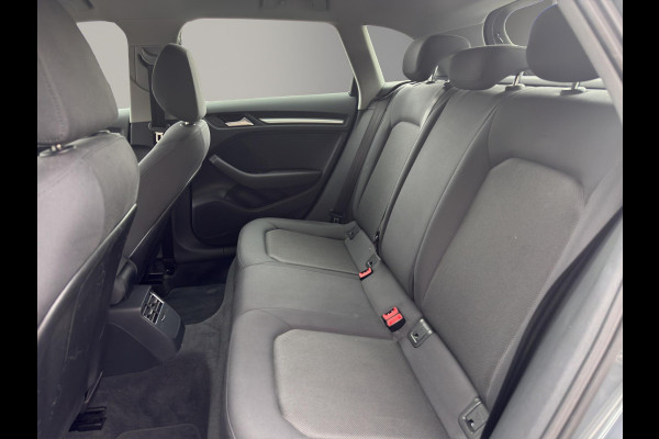 Audi A3 Sportback 30 TFSI | Navi | Parkeersensors V+A | Airco (automatisch) | 16"| Bluetooth |