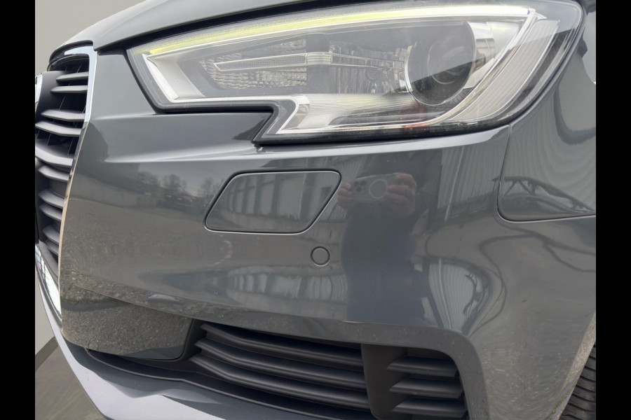 Audi A3 Sportback 30 TFSI | Navi | Parkeersensors V+A | Airco (automatisch) | 16"| Bluetooth |