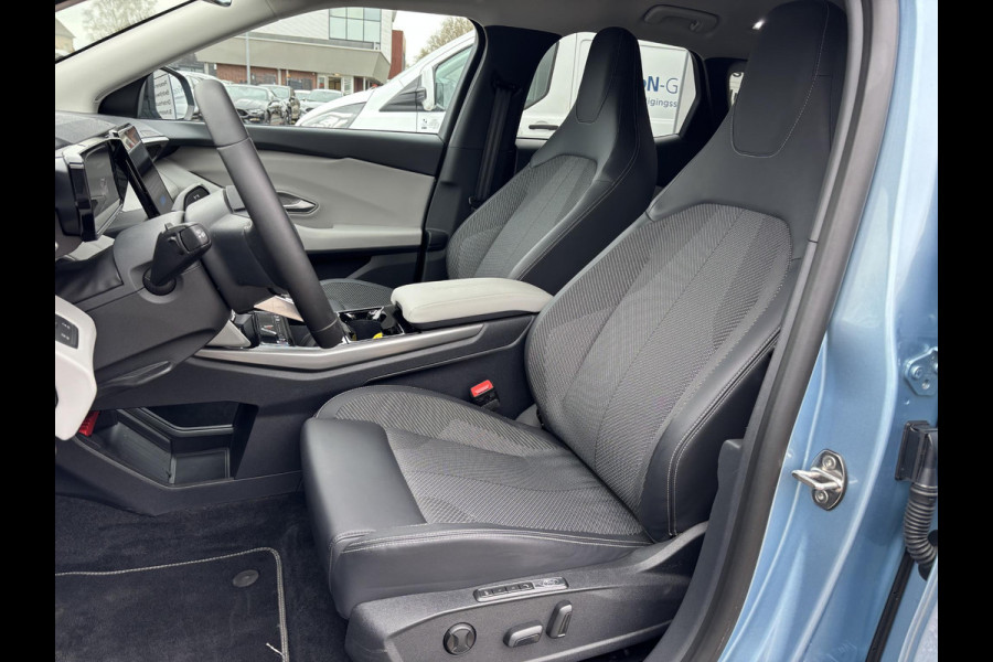 Ford Explorer Extended Range RWD 77 kWh | Warmtepomp | 360 graden camera | Head up Display | Elektrische achterklep |  All season banden