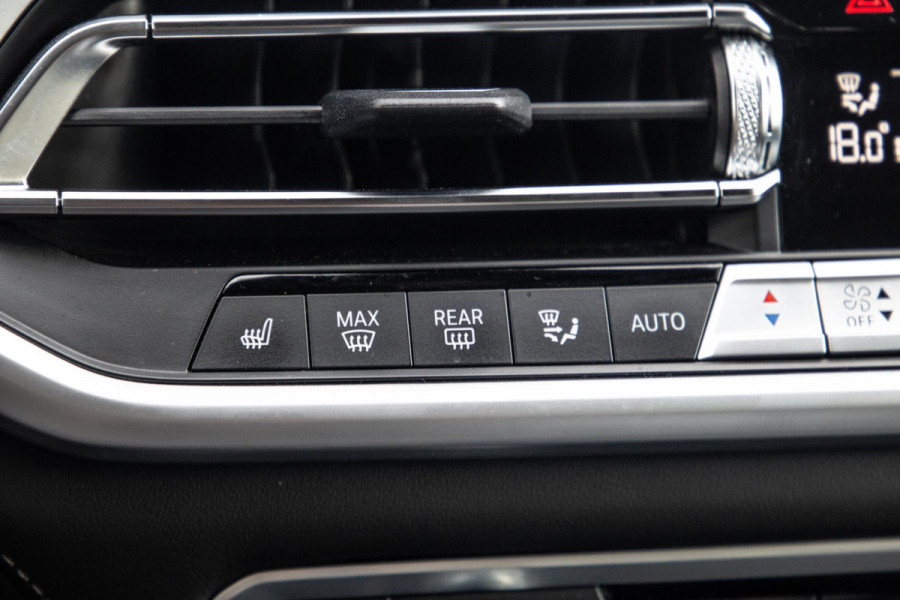 BMW X5 xDrive45e High Executive SKYLOUNGE / LASER / 4WIELSTURING / DIMAND POOK / LEDER / MAXTON / M PAKKET