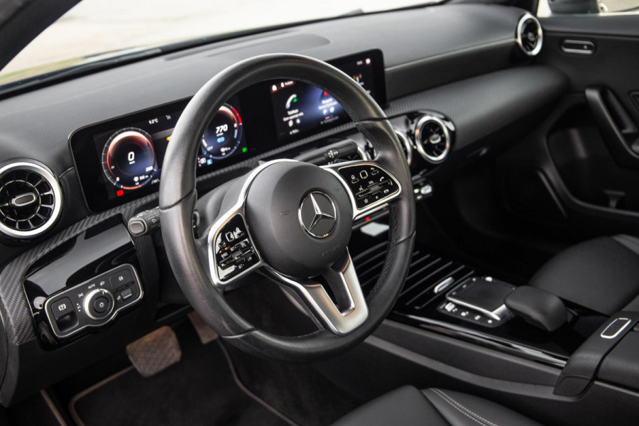 Mercedes-Benz A-Klasse 250 e Business Line AUTOMAAT / LEDER / CRUISE CONTROLE / CAMERA / CARPLAY