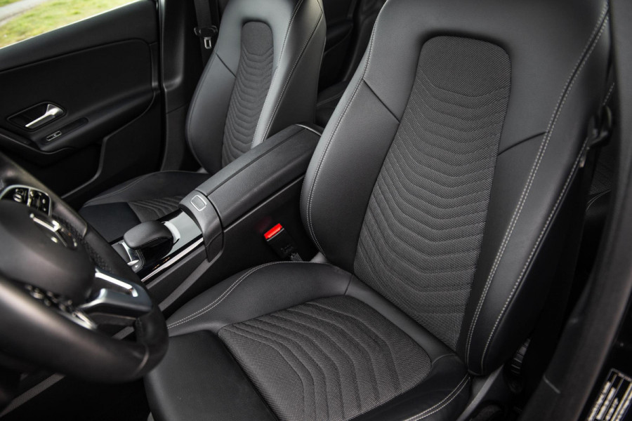 Mercedes-Benz A-Klasse 250 e Business Line AUTOMAAT / LEDER / CRUISE CONTROLE / CAMERA / CARPLAY